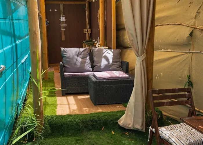 Jabuti Autocaravana Con Porche Y Aparcamiento *