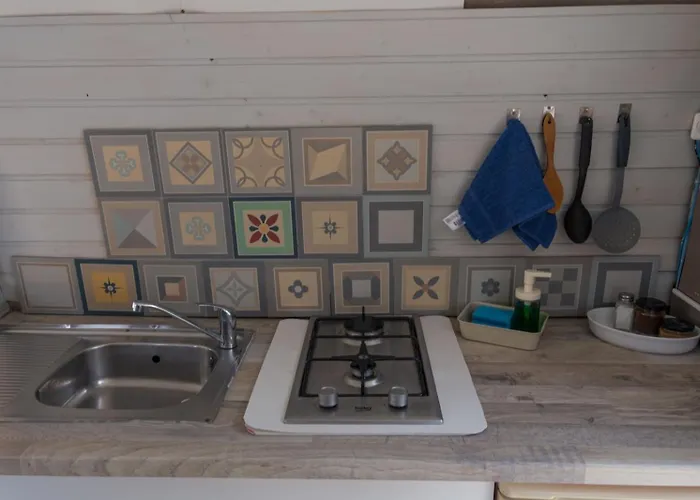 Jabuti Autocaravana Con Porche Y Aparcamiento