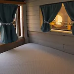 Кемпінг Jabuti Autocaravana Con Porche Y Aparcamiento