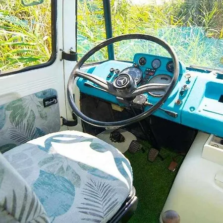 Jabuti Autocaravana Con Porche Y Aparcamiento Cadice