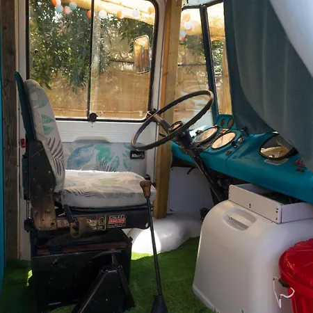 Jabuti Autocaravana Con Porche Y Aparcamiento * 加的斯