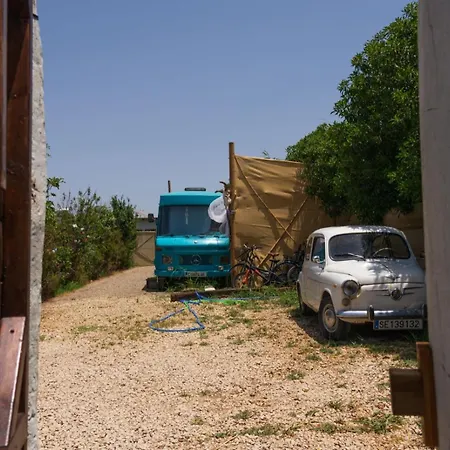 Jabuti Autocaravana Con Porche Y Aparcamiento Campsite Cadiz