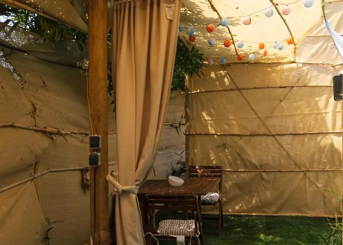 Jabuti Autocaravana Con Porche Y Aparcamiento